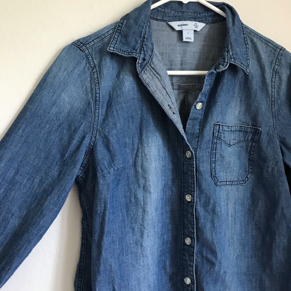 Old Navy // Button Down Top - image 2